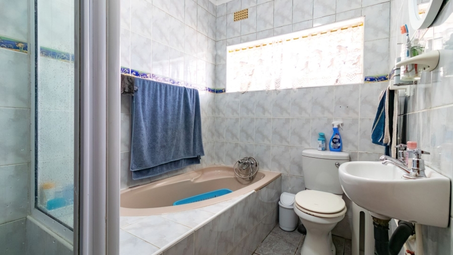 3 Bedroom Property for Sale in Cambridge Eastern Cape